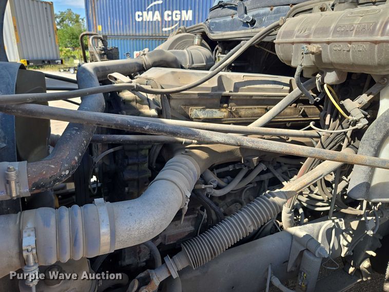 image for item EV1710 1999 Freightliner  Century Class semi truck