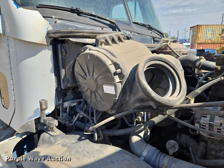 image for item EV1710 1999 Freightliner  Century Class semi truck