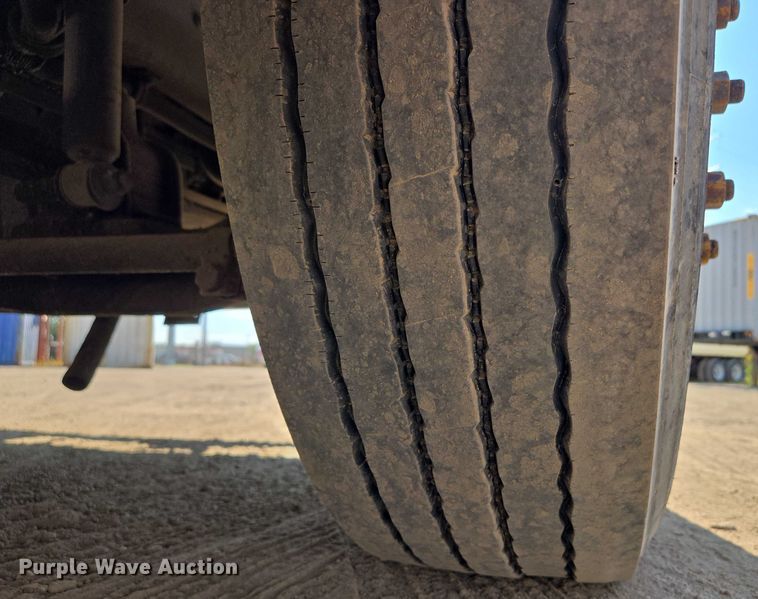 image for item EV1710 1999 Freightliner  Century Class semi truck