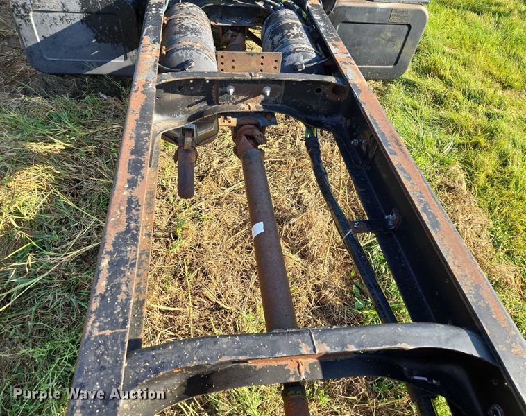 image for item EV1719 1990 GMC Top Kick C7000 truck cab and chassis