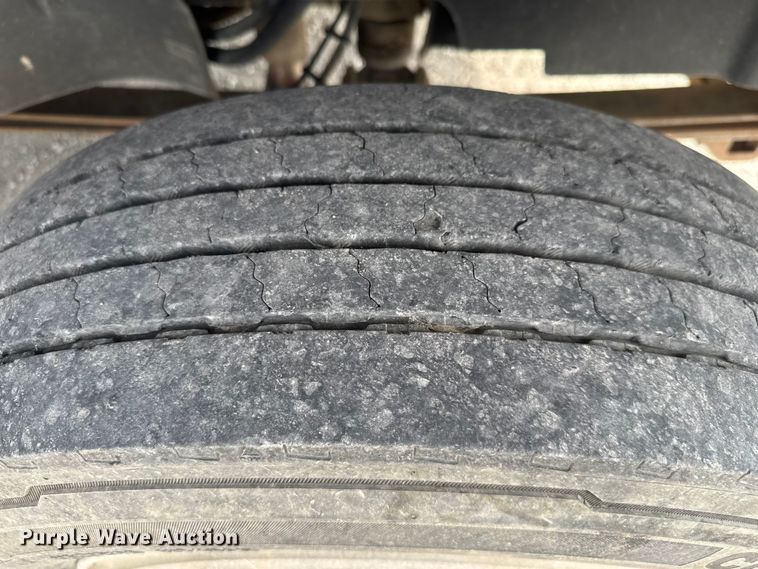 image for item EV1748 2004 Chevrolet C4500 Crew Cab truck cab and chassis