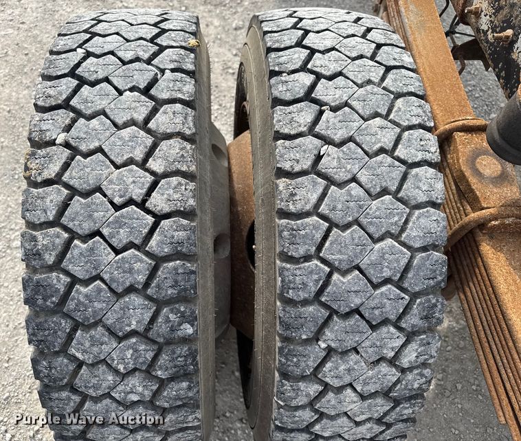 image for item EV1748 2004 Chevrolet C4500 Crew Cab truck cab and chassis