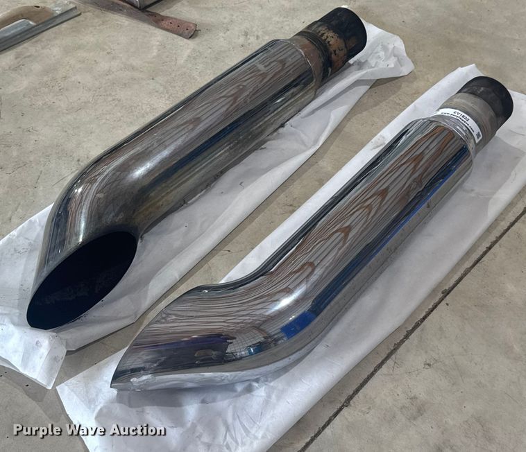 image for item EV1822 (2) exhaust tips