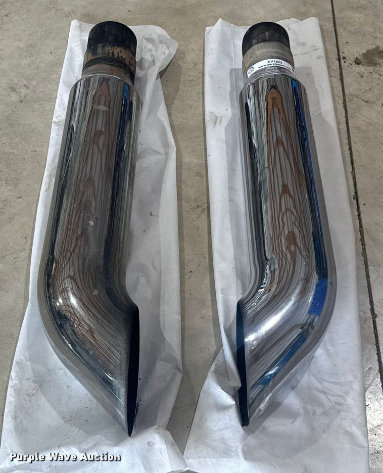 image for item EV1822 (2) exhaust tips