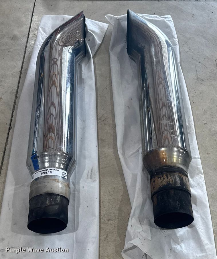 image for item EV1822 (2) exhaust tips