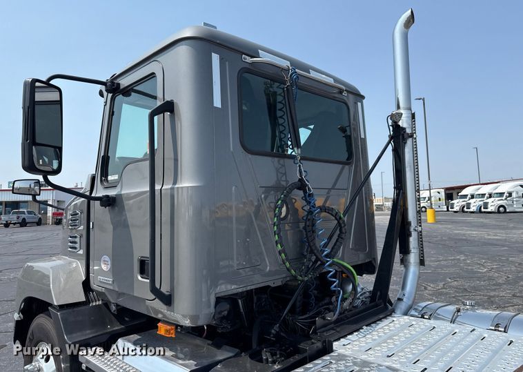 image for item GH9312 2023 Mack Anthem AN64T semi truck