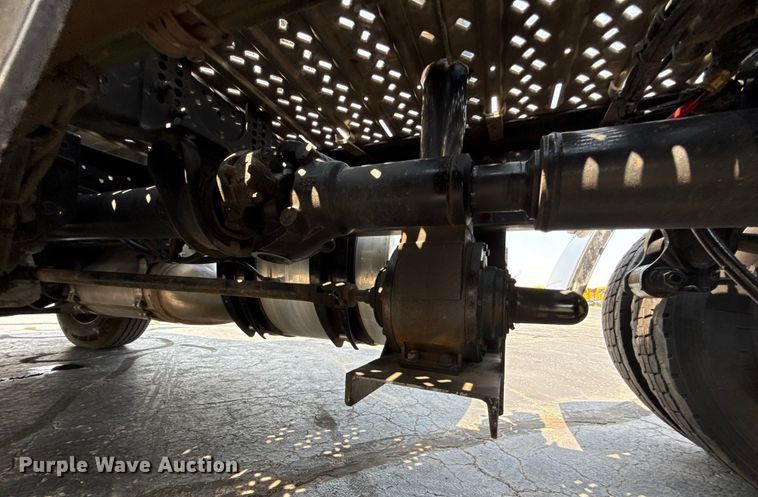 image for item GH9312 2023 Mack Anthem AN64T semi truck