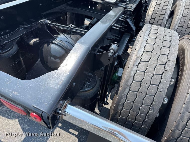 image for item GH9312 2023 Mack Anthem AN64T semi truck