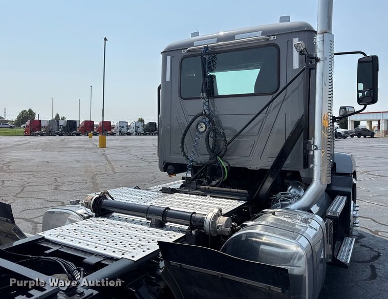 image for item GH9312 2023 Mack Anthem AN64T semi truck