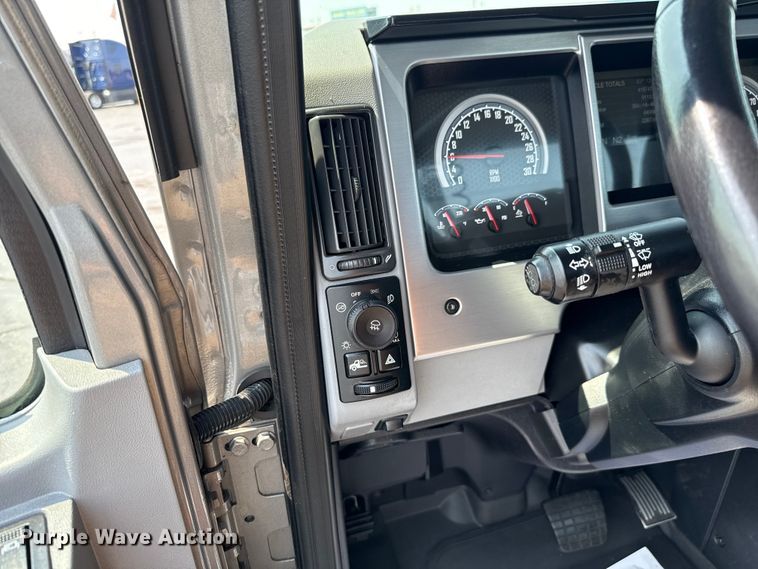 image for item GH9312 2023 Mack Anthem AN64T semi truck