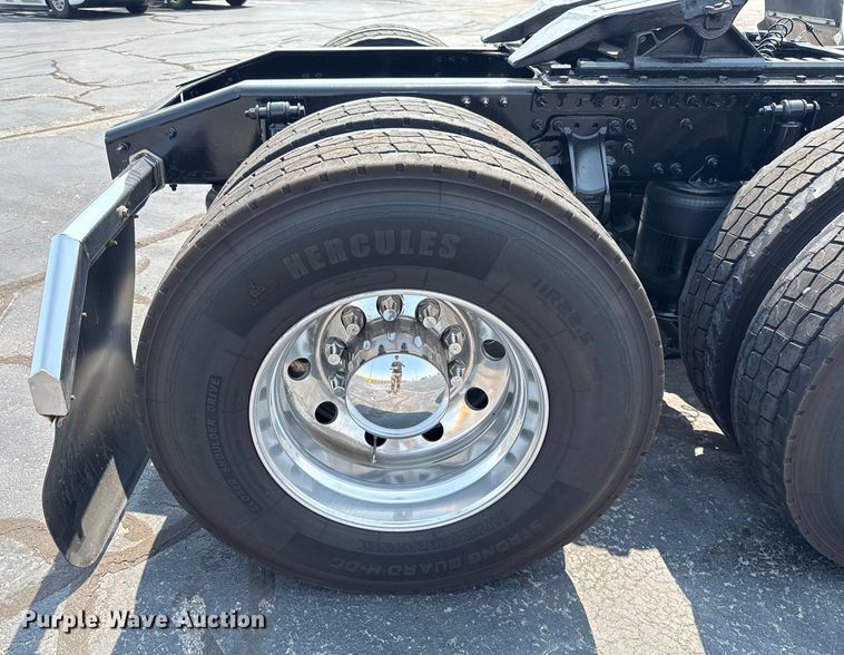 image for item GH9312 2023 Mack Anthem AN64T semi truck