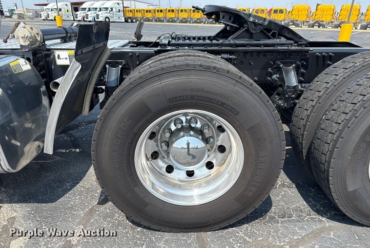 image for item GH9312 2023 Mack Anthem AN64T semi truck