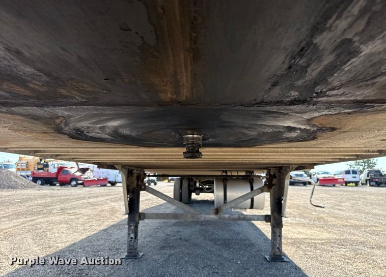 image for item NU9556 2008 Hyundai VR2480142-RS refrigerated van trailer