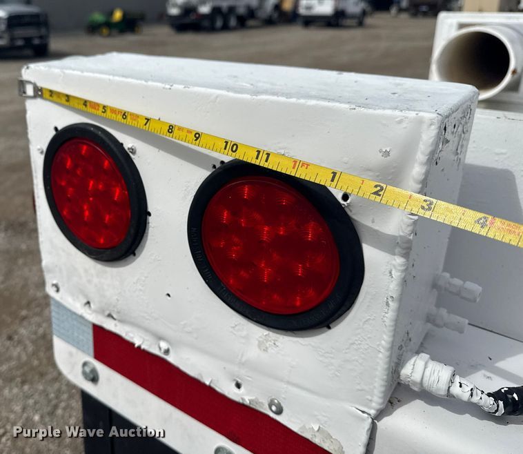 image for item NU9577 1978 Pullman Trailmobile pneumatic dry bulk trailer