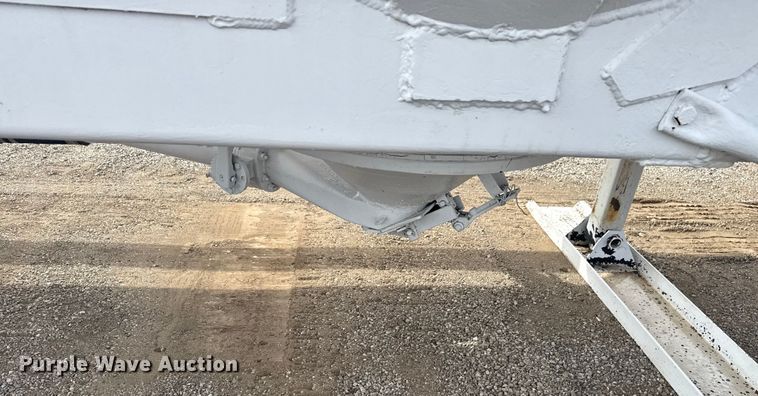 image for item NU9577 1978 Pullman Trailmobile pneumatic dry bulk trailer