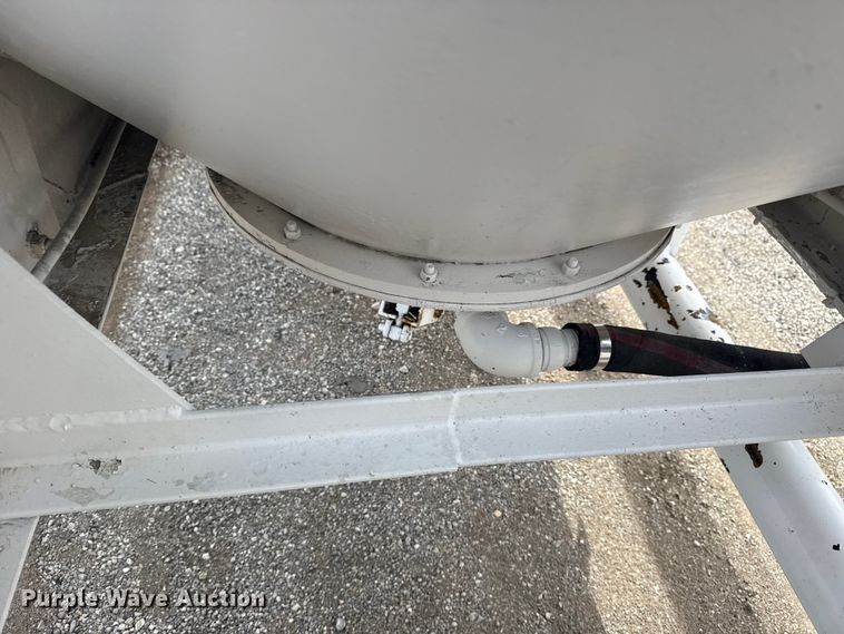 image for item NU9577 1978 Pullman Trailmobile pneumatic dry bulk trailer