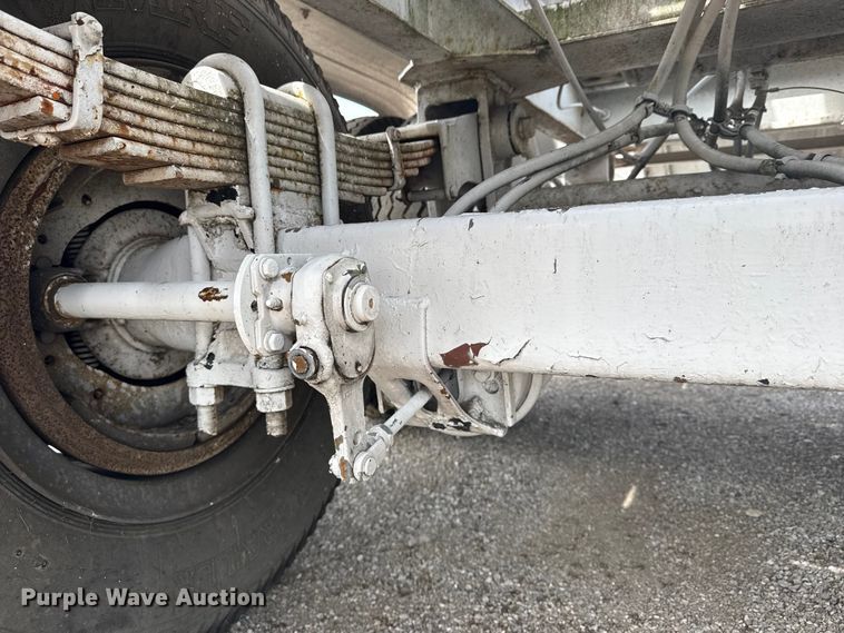 image for item NU9577 1978 Pullman Trailmobile pneumatic dry bulk trailer