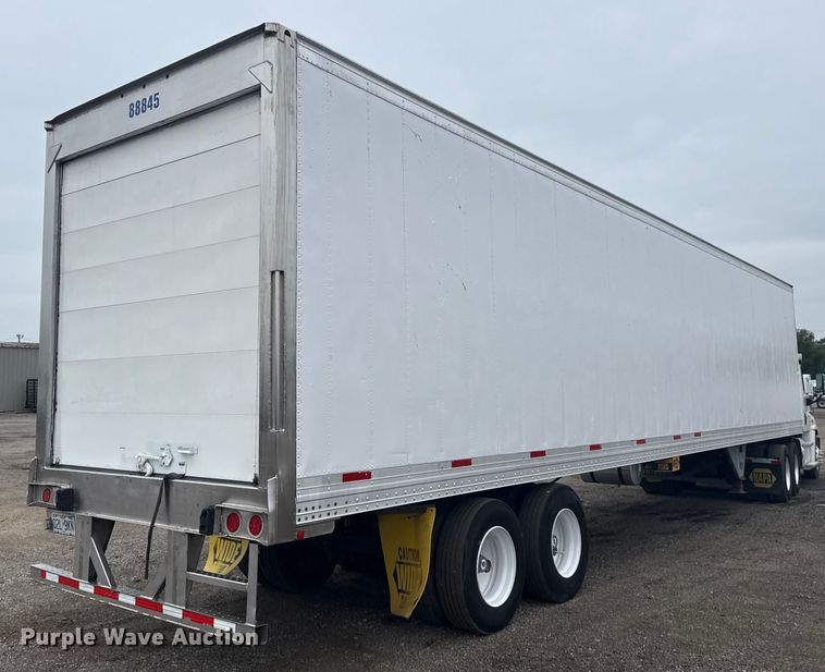 image for item NU9580 2008 Hyundai VR2480142-RA refrigerated van trailer