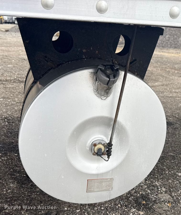 image for item NU9580 2008 Hyundai VR2480142-RA refrigerated van trailer