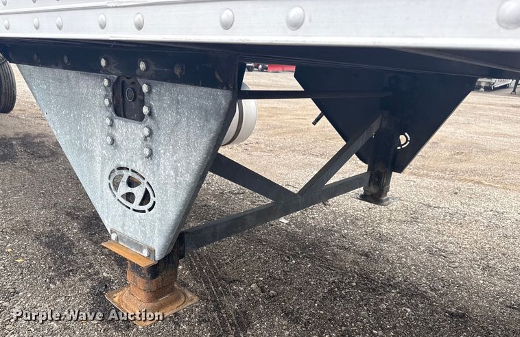 image for item NU9580 2008 Hyundai VR2480142-RA refrigerated van trailer