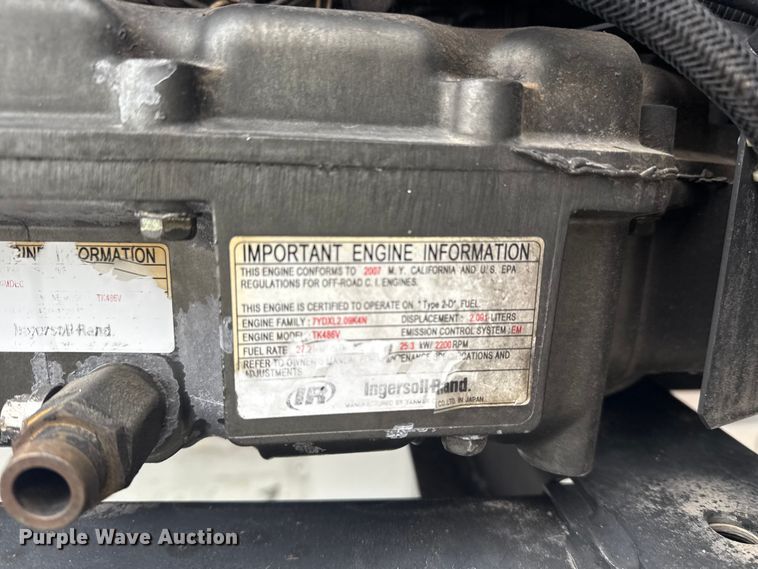 image for item NU9580 2008 Hyundai VR2480142-RA refrigerated van trailer