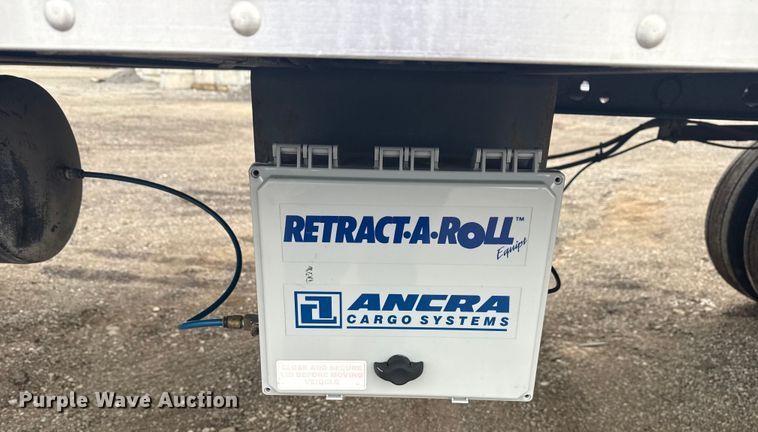 image for item NU9582 2004 Great Dane 7411TP-SWA dry van trailer