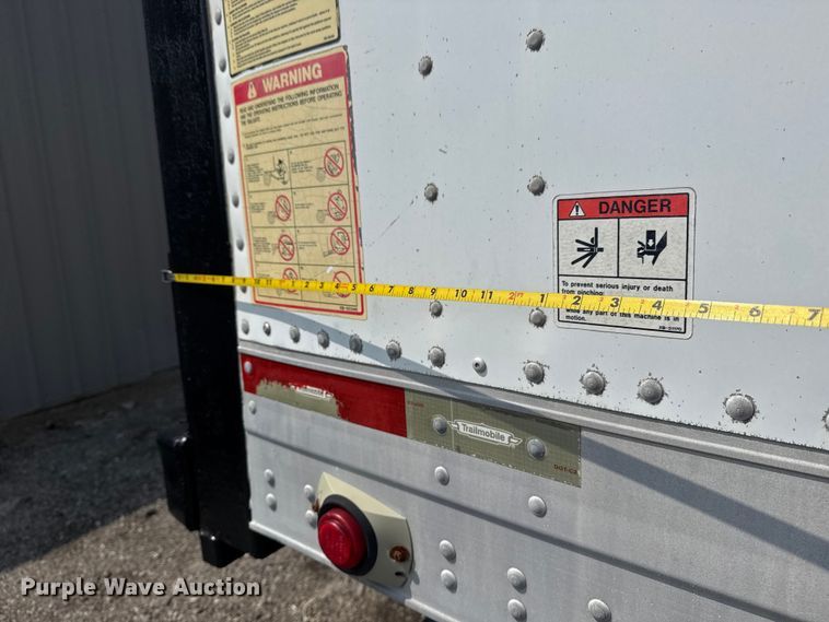 image for item NU9588 2008 Trailmobile dry van trailer