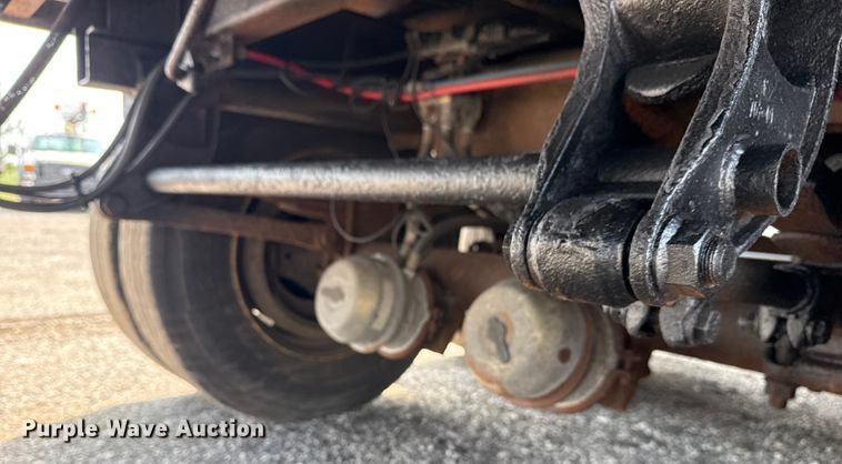 image for item NU9588 2008 Trailmobile dry van trailer