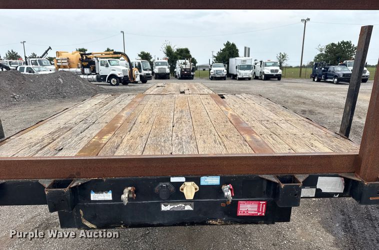 image for item NU9610 2008 Fontaine WDT180 drop deck trailer