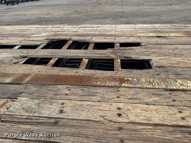 image for item NU9610 2008 Fontaine WDT180 drop deck trailer