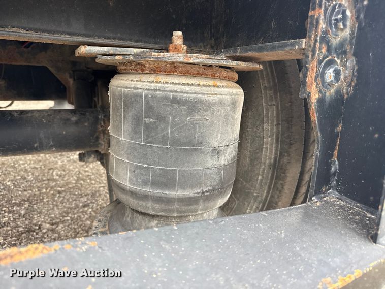 image for item NU9610 2008 Fontaine WDT180 drop deck trailer