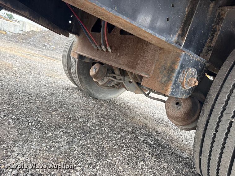 image for item NU9610 2008 Fontaine WDT180 drop deck trailer