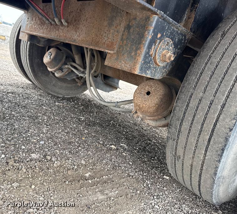 image for item NU9610 2008 Fontaine WDT180 drop deck trailer