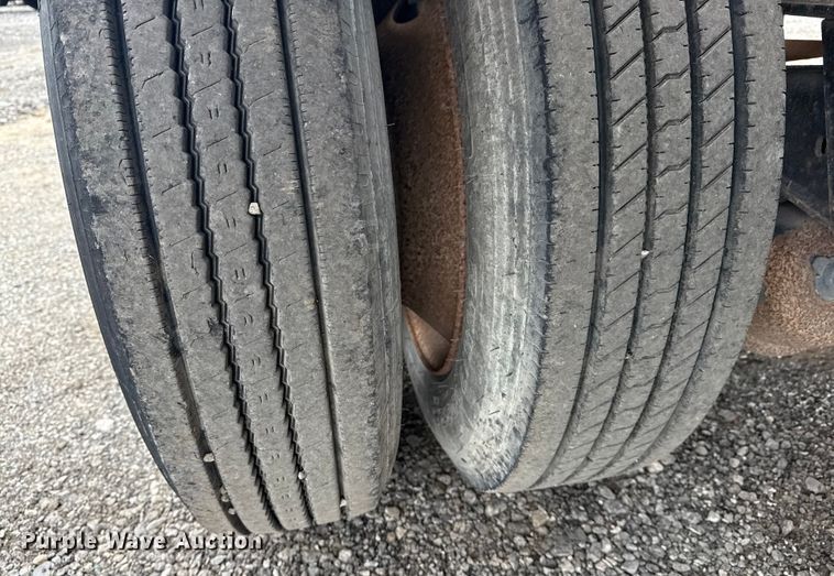 image for item NU9610 2008 Fontaine WDT180 drop deck trailer