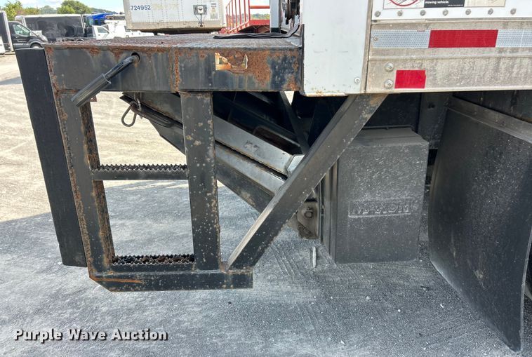 image for item YA0541 2017 Freightliner Business Class M2 box truck