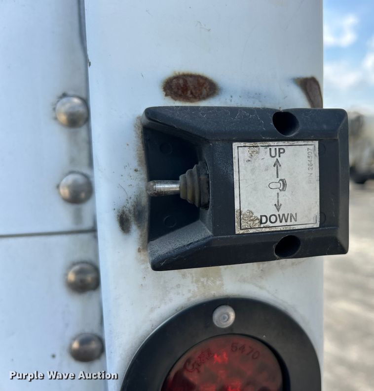 image for item YA0541 2017 Freightliner Business Class M2 box truck