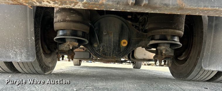 image for item YA0541 2017 Freightliner Business Class M2 box truck