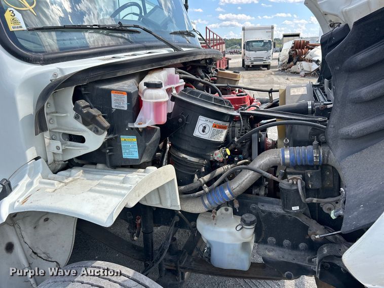 image for item YA0541 2017 Freightliner Business Class M2 box truck