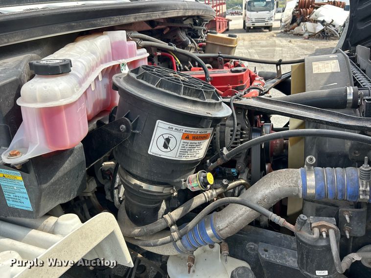 image for item YA0541 2017 Freightliner Business Class M2 box truck