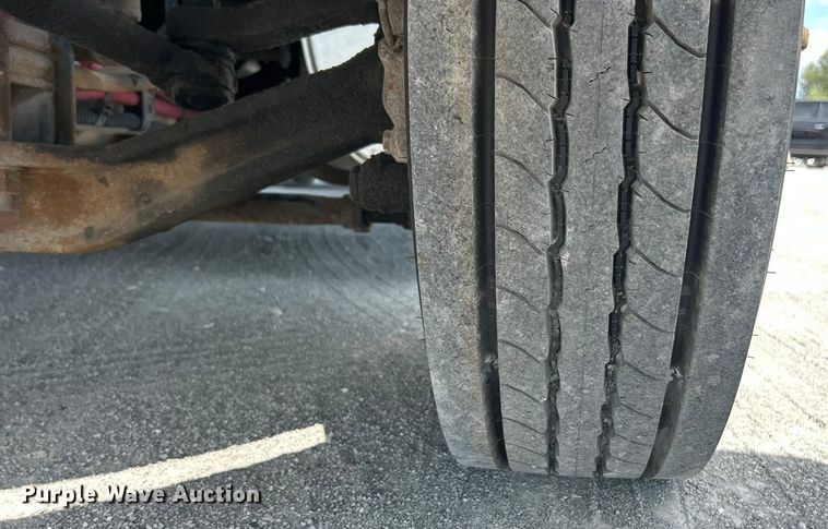 image for item YA0541 2017 Freightliner Business Class M2 box truck