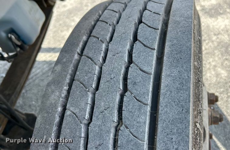 image for item YA0541 2017 Freightliner Business Class M2 box truck