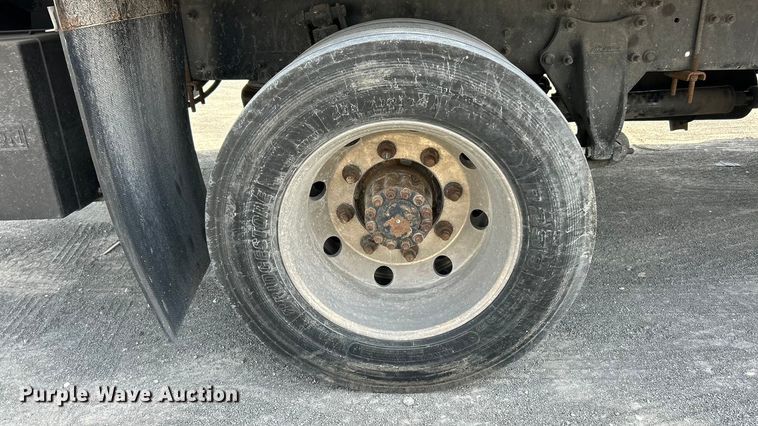 image for item YA0541 2017 Freightliner Business Class M2 box truck