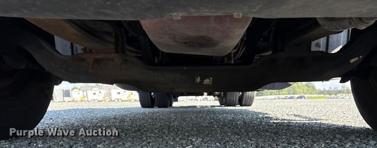 image for item YA0549 2016 Mack CHU613 semi truck