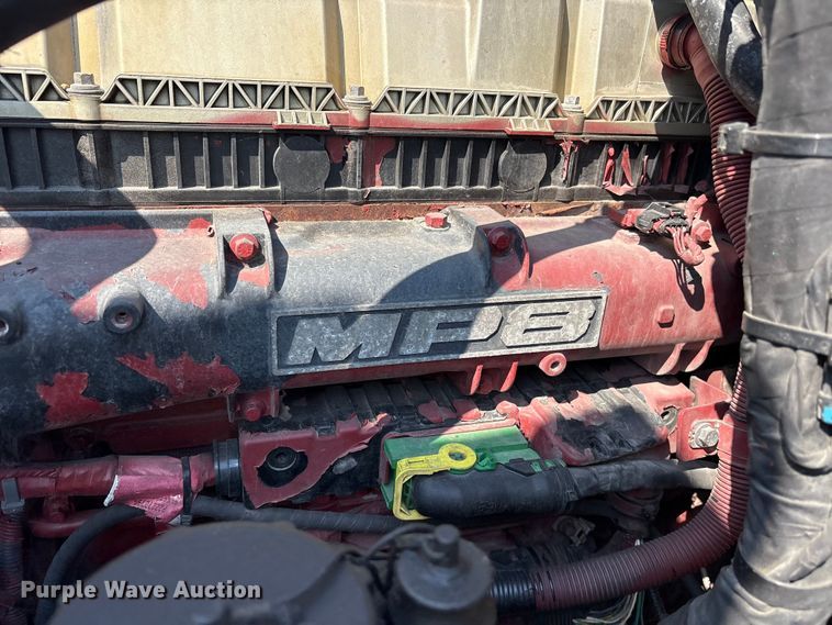 image for item YA0549 2016 Mack CHU613 semi truck