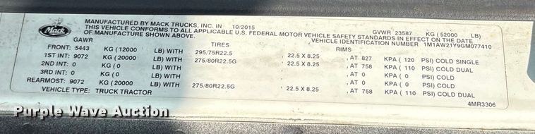 image for item YA0549 2016 Mack CHU613 semi truck