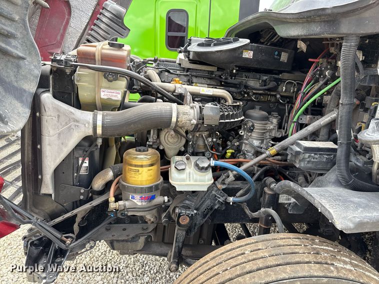 image for item YA0648 2018 Freightliner Cascadia 125 semi truck