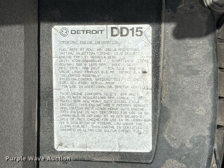 image for item YA0648 2018 Freightliner Cascadia 125 semi truck