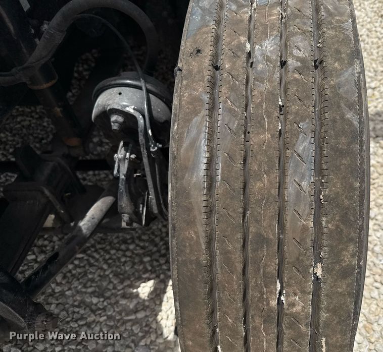 image for item YA0648 2018 Freightliner Cascadia 125 semi truck