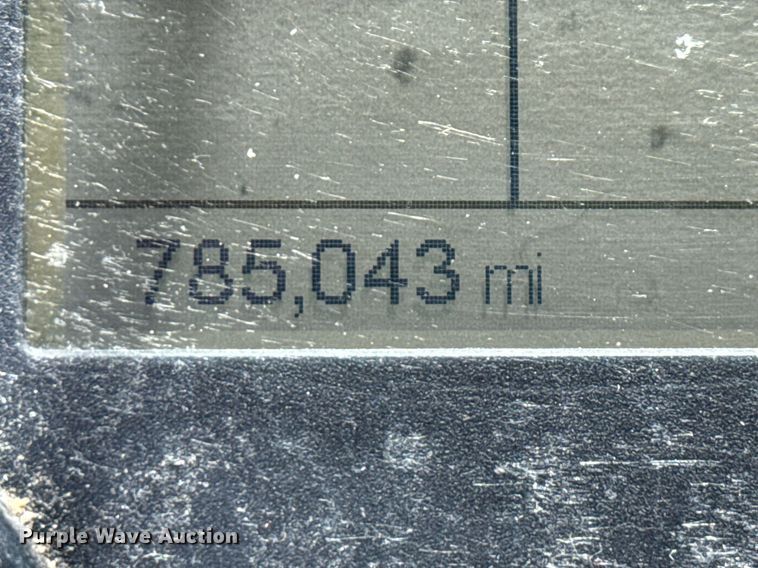 image for item YA0648 2018 Freightliner Cascadia 125 semi truck