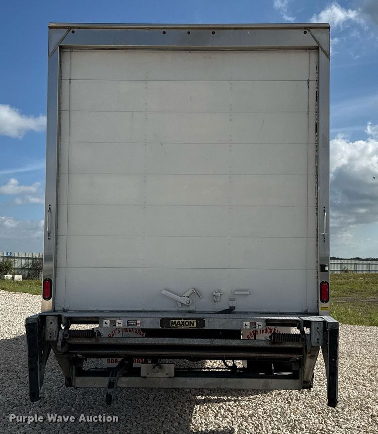 image for item YA0690 2019 Hino 268A box truck